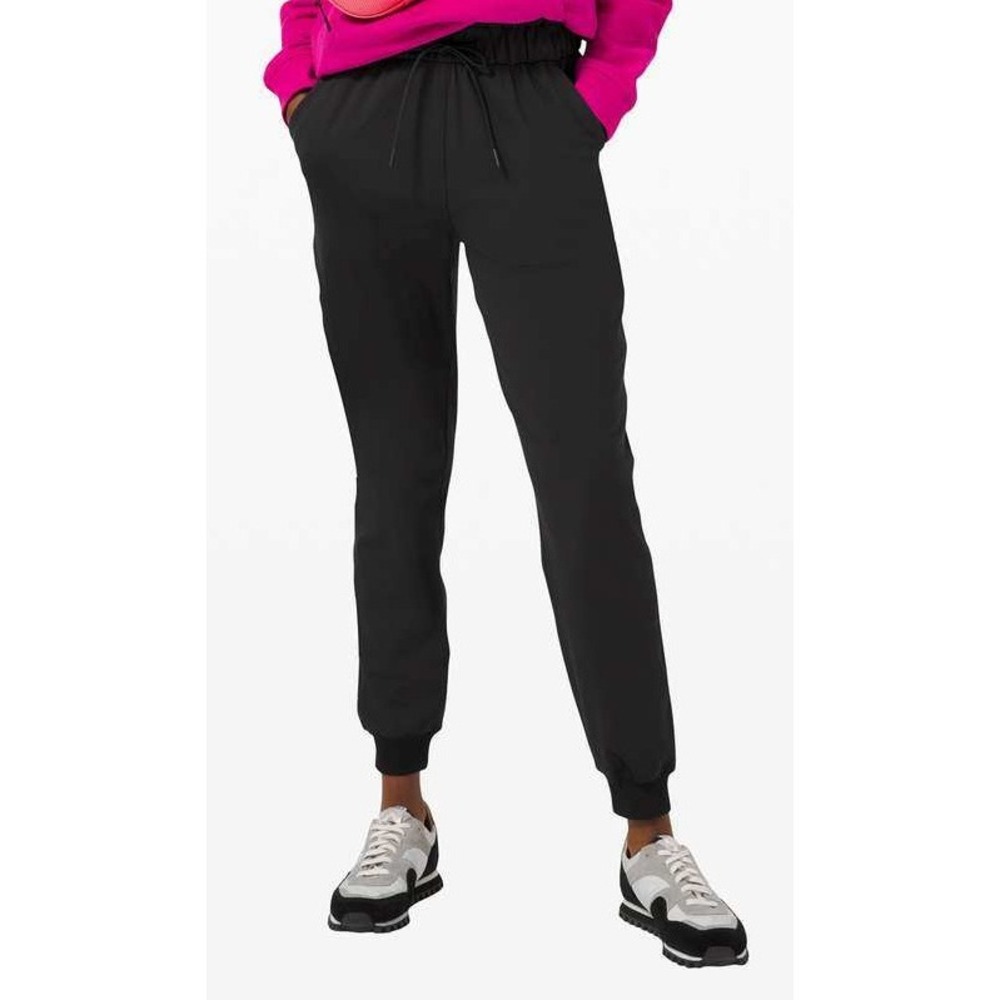 Lululemon‎ Womens 4 Keep Moving Jogger in Black